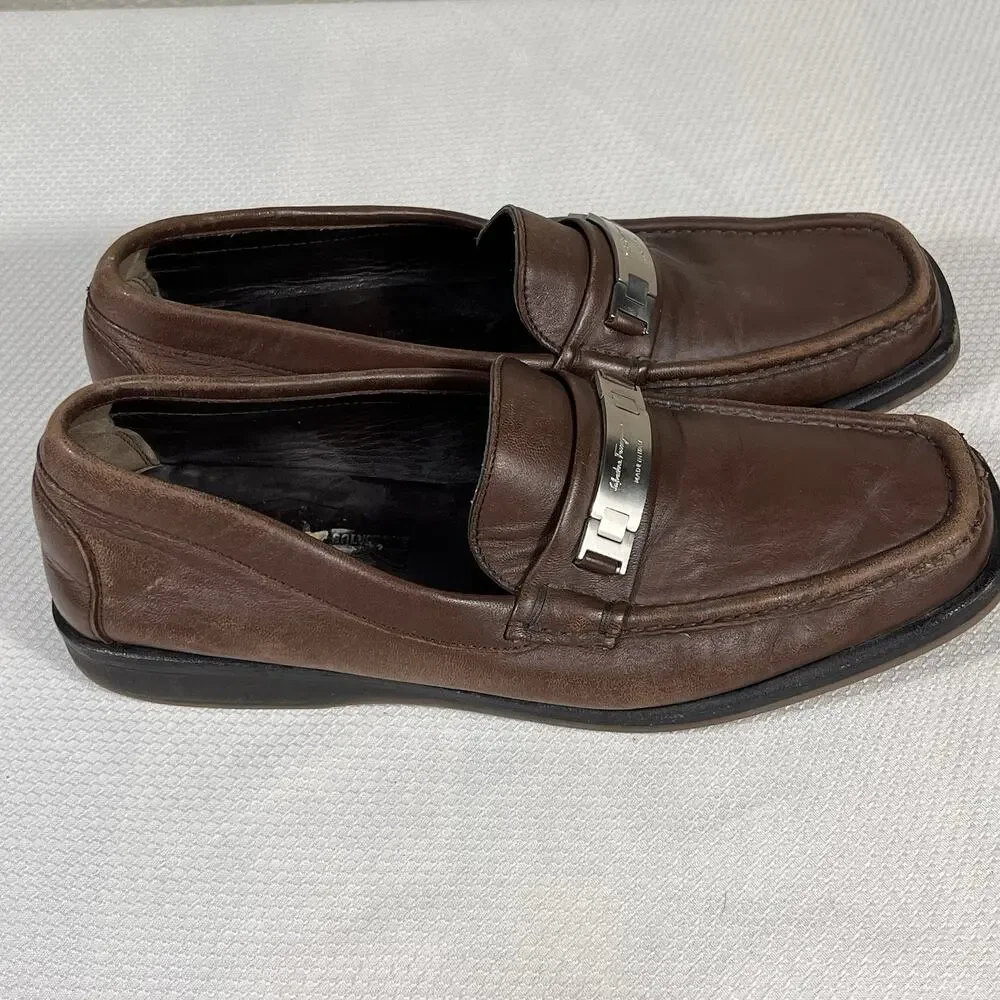 Salvatore Ferragamo Gancini Logo Plate Loafers Brown‎ Leather Men's Size 8.5 D